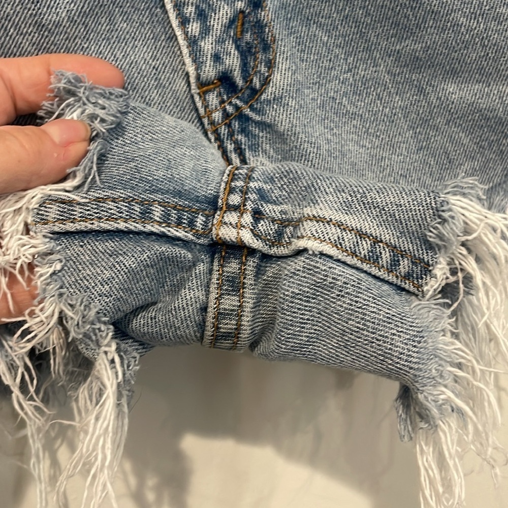 Vintage Levi’s Orange Tab Jean Cut-off shorts - Picture 15 of 16